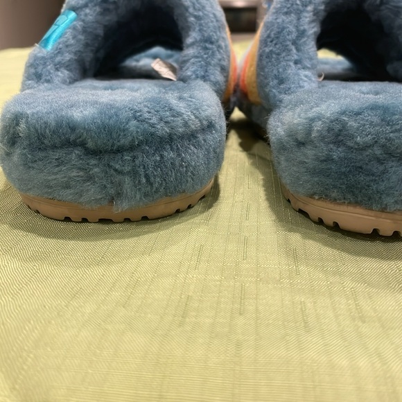 Ugg Fluff You Cali Stripe slip on loafers. So comfy! Great Preworn condition! - Picture 10 of 11